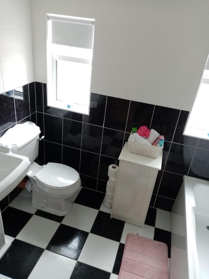 Apple Tree Cottage Rooskey Екстер'єр фото